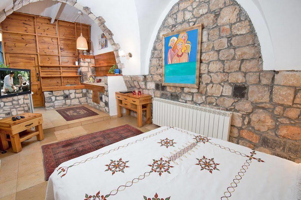 Pina Barosh Bnb Rosh Pinna Exterior photo